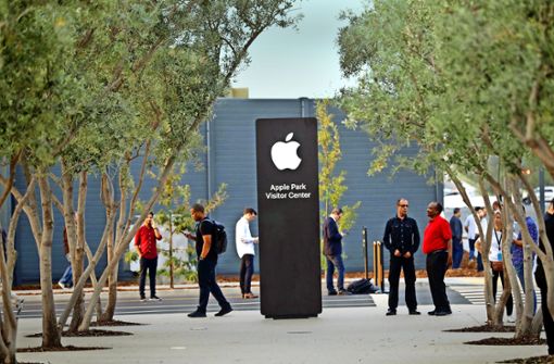 Viele Großunternehmen wie Apple kündigen Bonusprogramme für ihre Beschäftigten an. Foto: AP