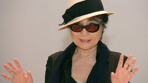 Sie ist schon lange nicht mehr nur die Witwe des 1980 ermordeten Ex-Beatels John Lennon, sondern auch anerkannte Künstlerin und Friedensaktivistin. Am 18. Februar wird Yoko Ono 80 Jahre alt. Foto: dpa