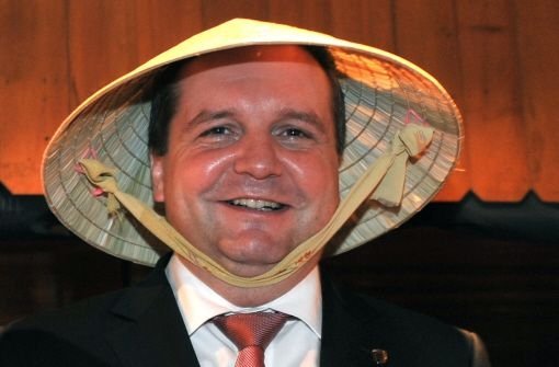 Nur zur Info: Dieser Mann ist der Ministerpräsident von Baden-Württemberg, Stefan Mappus! Foto: dpa
