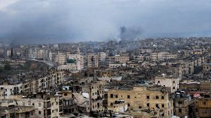 Schwere Gefechte und Luftangriffe in Aleppo - Assad droht