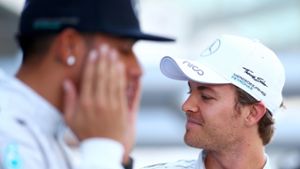 Spätestens jetzt steht er im Schatten seines Teamkollegen Lewis Hamilton: Mercedes-Pilot Nico Rosberg (rechts). Foto: Getty Images Europe