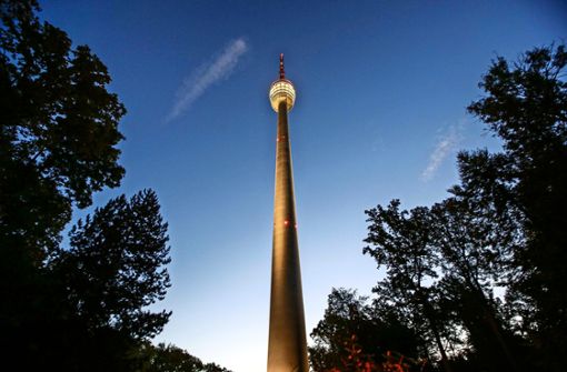 Schlank und elegant ragt der Stuttgarter Fernsehturm in den Himmel. Foto: Lichtgut/Leif Piechowski