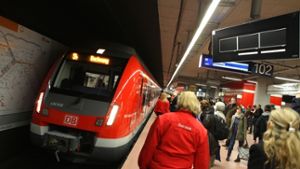 Das neue S-Bahn-Modell ET 430 empfängt und verstärkt kein W-LAN. Für  die Regionalpolitiker soll sich das ändern Foto: Jan Reich