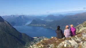 Eine grandiose Landschaft: die Bergwelt in West-Norwegen. Foto: Gabriele Kiunke
