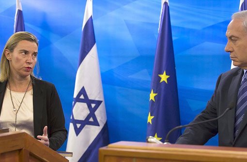 Die neue EU-Außenbeauftragte Federica Mogherini - hier mit Israels Premierminister Benjamin Netanyahu - ist derzeit in einer Nahost-Mission unterwegs. Foto: dpa