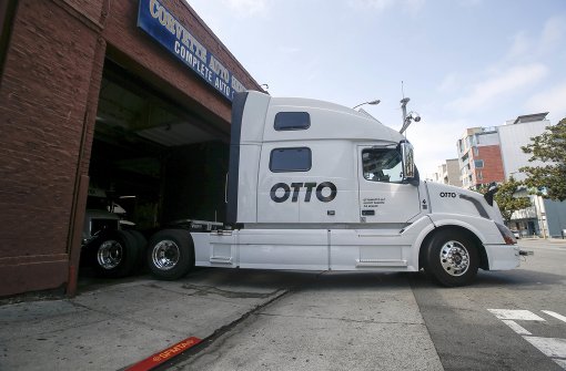 Uber feiert sich für erste die weltweit erste Lieferung per Roboter-Lastwagen. Foto: AP
