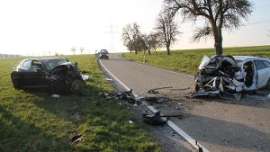 Bei einem schweren Verkehrsunfall bei Kupferzell im Hohenlohekreis mussten zwei Männer ihr Leben lassen. Foto: www.7aktuell.de | Oliver FÃ¤rber