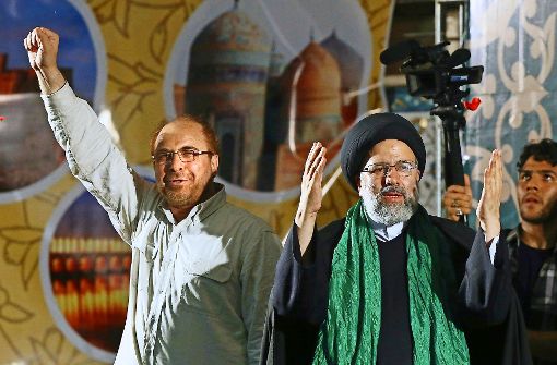 Im Fall seines Wahlsiegs will Ebrahim Raeissi (rechts) den Iran stärker gegen den Westen abgrenzen. Foto: AP