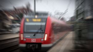 Die Polizei sucht Zeugen zu einem versuchten Raub, der sich an Bord einer S-Bahn in Stuttgart-West ereignet hat. Foto: Lichtgut/Achim Zweygarth
