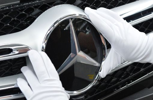 Der Autobauer Daimler streitet mit der DUH vor Gericht. Foto: dpa