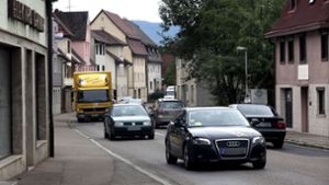 Auf der Ortsdurchfahrt in Jebenhausen herrscht meist reger Verkehr. Foto:  