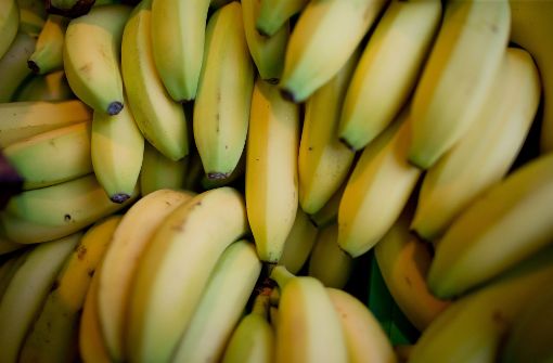 Bananen sind gute Kaliumlieferanten – genauso wie Avocado, Spinat und Aprikosen. Foto: dpa