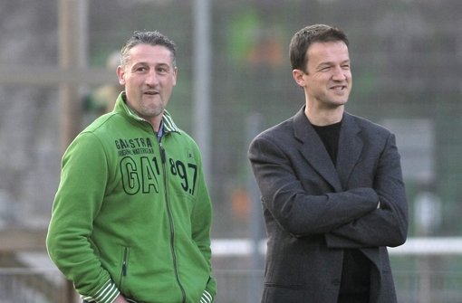 VfB-Coach Jürgen Kramny (links) und Ex-Sportvorstand Fredi Bobic. (Archivbild) Foto: Pressefoto Baumann