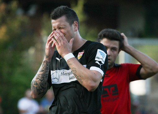 Daniel Ginczek trifft bei seinem Debüt im VfB-Dress gleich dreimal. Foto: Pressefoto Baumann