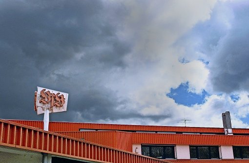 Dunkle Wolken über dem VfB – zumindest in der Heimat. Foto: Baumann