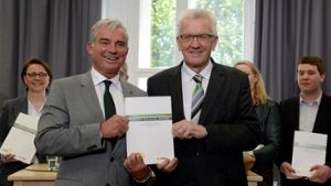 Mitte Juli wurde bekannt, dass Thomas Strobl (links) und Winfried Kretschmann geheime Nebenabsprachen zum Koalitionsvertrage geschlossen haben. Foto: dpa