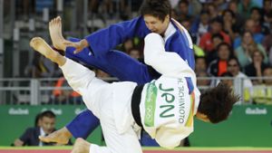 Laura Vargas Koch (in Blau) hat bei den Olympischen Spielen Bronze geholt. Foto: AFP