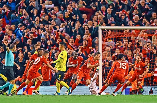 Unbändiger Jubel beim  FC Liverpool, Enttäuschung pur beim Dortmunder Ilkay Gündogan Foto: EPA