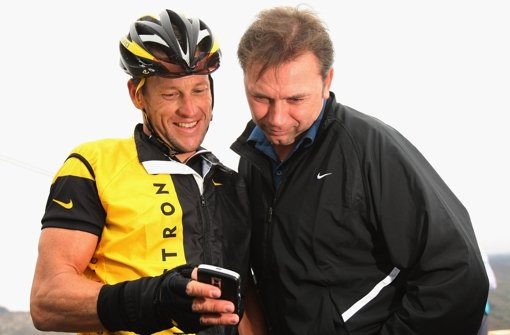 Johan Bruyneel (rechts) mit seinem damaligen Schützling Lance Armstrong. Foto: Getty Images Europe
