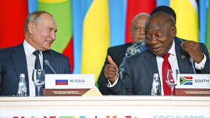 Der russische Präsident Wladimir Putin und sein südafrikanischer Amtskollege Cyril Ramaphosa 2019 beim Russland-Afrika-Gipfel in Sotschi Foto: imago /ITAR-TASS/Gavriil Grigorov