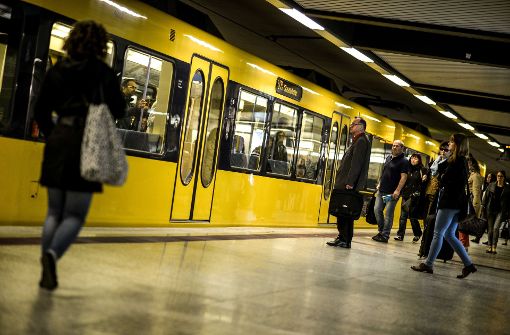 In Hedelfingen wird eine Frau von der Stadtbahn erfasst. Foto: Lichtgut/Leif Piechowski