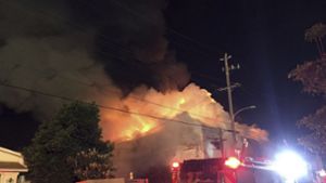 Bei einem Feuer im amerikanischen Oakland sind womöglich Dutzende Menschen ums Leben gekommen. Foto: AP