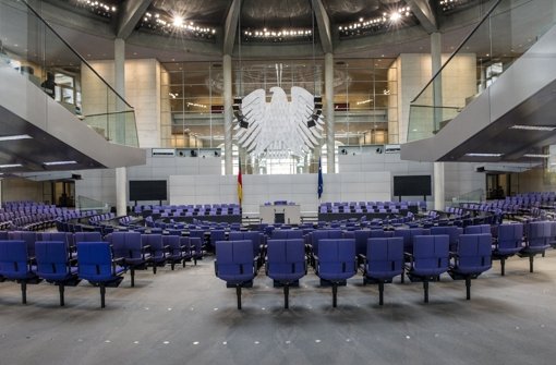 Rund vier Millionen Muslime leben in Deutschland – Im Bundestag sitzen derzeit allerdings nur drei Abgeordnete mit muslimischem Glauben. Foto: dpa