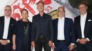 Die Vertreter von VfB, Mercedes, Porsche und MHP bei der Präsentation am vergangenen Dienstag. Foto: Pressefoto Baumann/Alexander Keppler