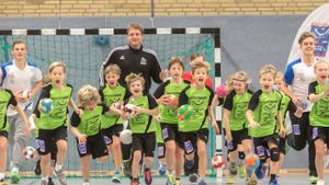 Professionelle Trainer, begeisterte Kinder: Das Handballcamp soll vor allem Spaß machen. Foto: StN