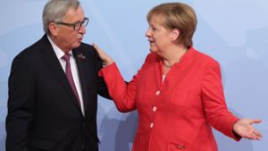 Juncker drückt Anruf von Angela Merkel weg
