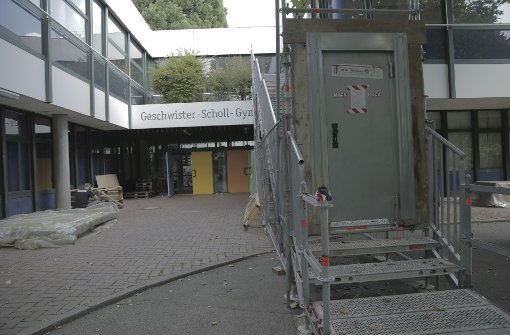 Bereits in der Vergangenheit musste das in die Jahre gekommene Gebäude des Geschwister-Scholl-Gymnasiums immer wieder saniert werden. Foto: Liviana Jansen