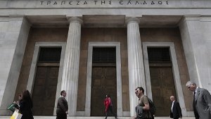 Griechenland hat eine wichtige Hürde auf seinem Weg aus der Schuldenfalle genommen. Erstmals seit zehn Jahren nahm Athen mehr Geld ein als es ausgab - zumindest wenn man die enormen Zinskosten und Kapitalspritzen an Banken herausrechnet. Foto: dpa