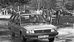 Eine Übungsfahrt im Schonraum für Führerschein-Aspiranten Anfang der 1990er Jahre Foto: Kraufmann