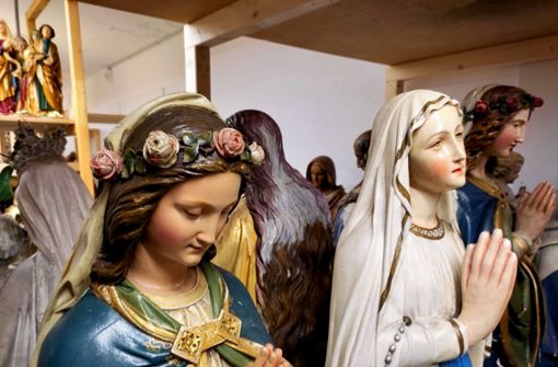 Viele Heiligenfiguren werden im Depot aufbewahrt. Foto: Nagler/Nagler