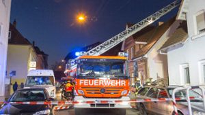 In einer Erdgeschosswohnung in Zuffenhausen bricht am Mittwochnachmittag ein Feuer aus. Foto: www.7aktuell.de | Frank Herlinger
