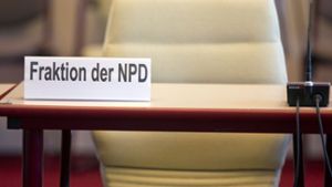 Derzeit nur noch im Landtag von Mecklenburg-Vorpommern vertreten ist die NPD, über deren Verbot nun in Karlsruhe Foto: dpa-Zentralbild
