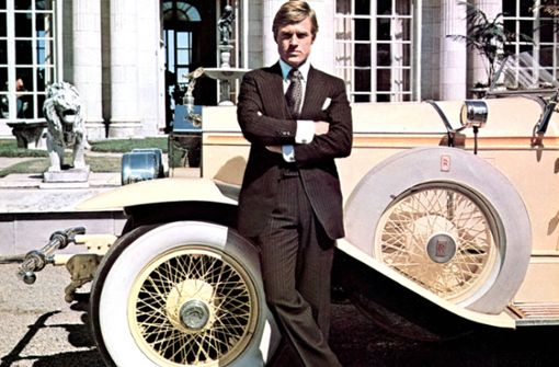 Was macht es mit den Menschen, wenn Geld in der Familie liegt? Im Film „Der große Gatsby“ macht Geld allein Robert Redford nicht glücklich – aber auch. Foto: imago images/Everett Collection