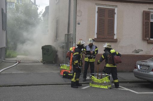 Die Feuerwehr rückte zu einem Brand in Bad Cannstatt aus. Foto: Andreas Rosar Fotoagentur-Stuttgart