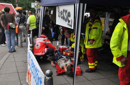 Bei der Räumung durch die Polizei gab es einen Zwischenfall, bei dem ein Blockierer verletzt wurde. Foto: Fotoagentur Stuttgart/Rosar