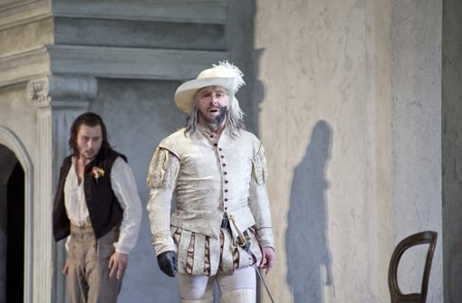 Christian Gerhaher (re.) als Don Giovanni, Björn Bürger als Masetto Foto: Rittershaus