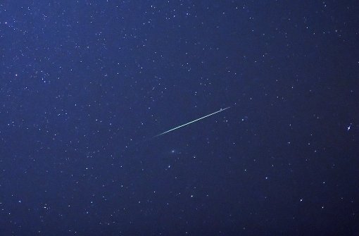 Jedes Jahr entstehen anfang August besonders viele Sternschnuppen, dann ist der Perseiden-Meteorstrom am Himmel zu sehen. Foto: dpa