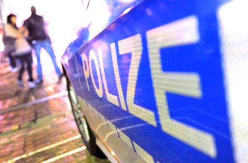 Auf dem Polizeirevier in Filderstadt-Bernhausen wird ein 41-Jähriger vorstellig. Der Mann kommt mit dem Auto und hat offenbar getrunken. Foto: dpa/Symbolbild
