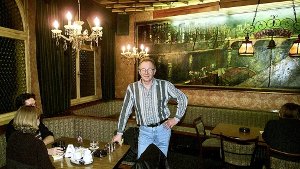 Er machte das Café Weiß zu einem ganz besonderen Ort: 2010 ist Heinz Weiß (hier ein Foto aus den 1990er Jahren) mit 74 gestorben – sein Sohn will sein Erbe fortführen. Foto: Kraufmann