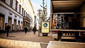 In der Königstraße könnten zumindest Pakete mit dem Lastenfahrrad statt dem Lkw ausgeliedert werden Foto: Lichtgut/Leif Piechowski