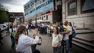 Hebammen demonstrieren in auf dem Stuttgarter Marktplatz. Foto: Lichtgut/Achim Zweygarth