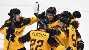 Das gab es noch nie bei Olympia: Das deutsche Eishockey-Team hat sensationell das Finale um Gold erreicht. Foto: AFP
