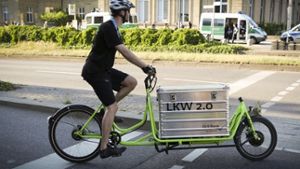 Eine der Neuerungen, die beim Kirchentag in Stuttgart erprobt werden: Lastenfahrräder für den Transport kleinerer Güter Foto: Lichtgut/Leif Piechowski