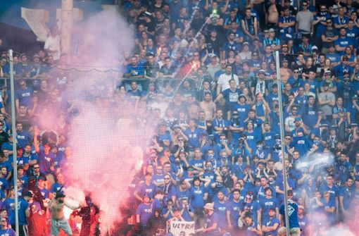 Die Fans von Waldhof Mannheim hatten im Mai 2018 einen Spielabbruch provoziert. Foto: Bongarts