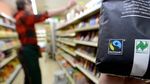 Fairtrade bezeichnet den Handel zu fairen Bedingungen – nicht nur bei Lebensmitteln. Foto: dpa