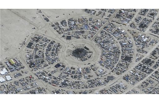 Dieses von Maxar Technologies zur Verfügung gestellte Satellitenfoto zeigt einen Überblick über das Burning Man Festival in Black Rock, Nevada. Foto: Uncredited/©2023 Maxar Technolo/Uncredited/AP/dpa